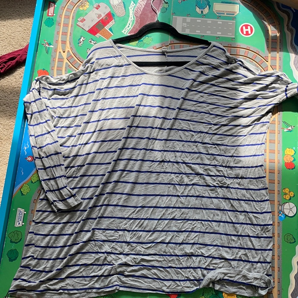 Lot of Pinkblush plus maternity tops